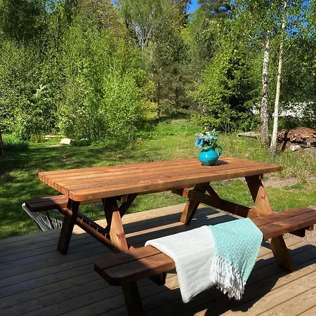 Bb Grindhuset לארביק